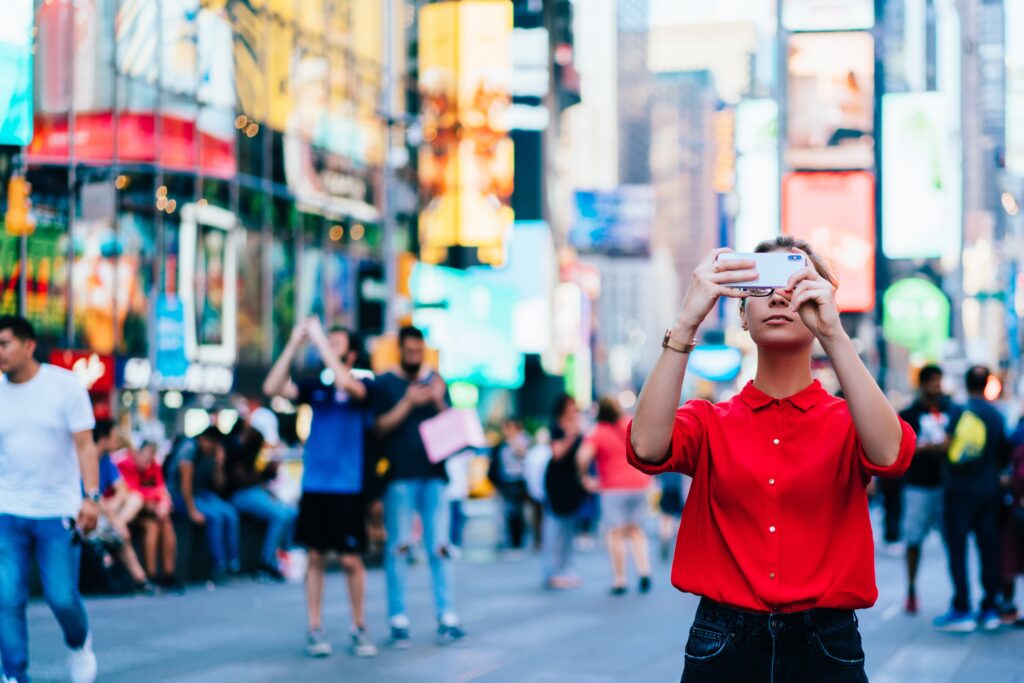 Cómo dominar el marketing callejero | 6 maneras de posicionar tu marca frente a los clientes